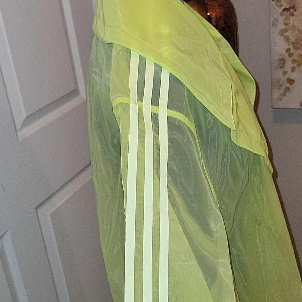 IVY PARK x Adidas SOLD OUT Neon Yellow Nylon Organza Jacket - Picture 9 of 14